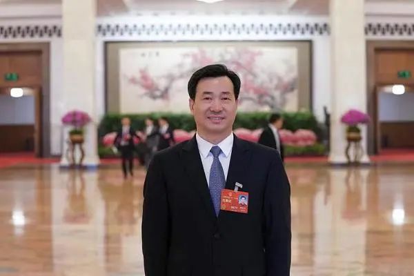 【最美人大代表】全國人大代表劉懷平：推動鋼鐵行業實現數字化轉型